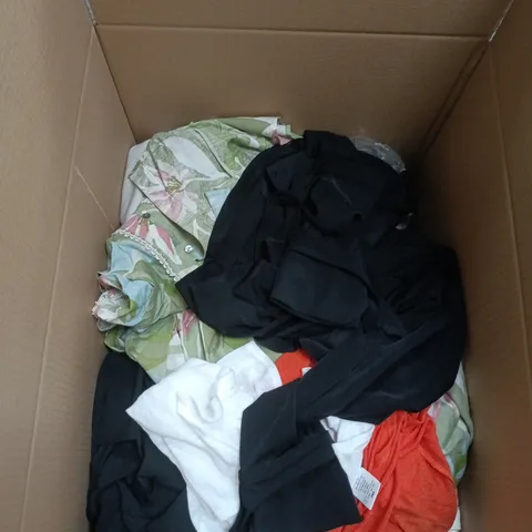 BOX OF APPROXIMATELY 10 ASSORTED CLOTHING ITEMS IN VARIOUS SIZES, COLOURS AND STYLES