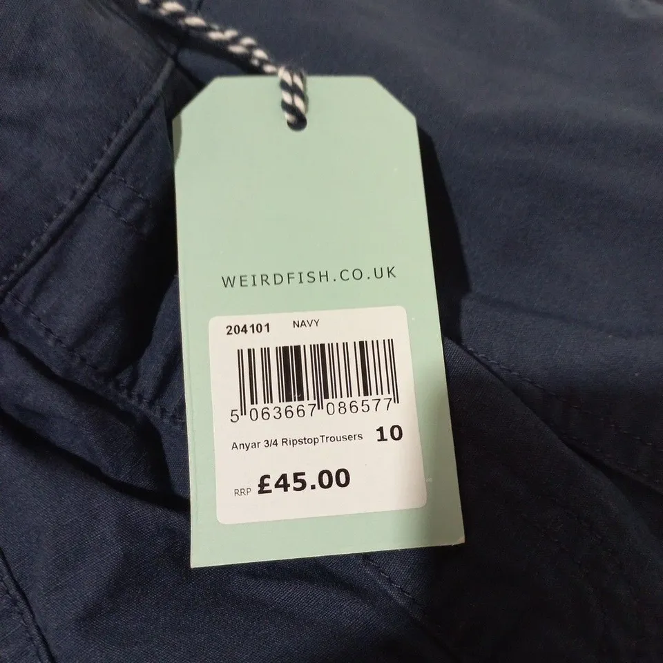 WEIRD FISH AMYAR 3/4 RIPSTOP TROUSERS IN NAVY - 10