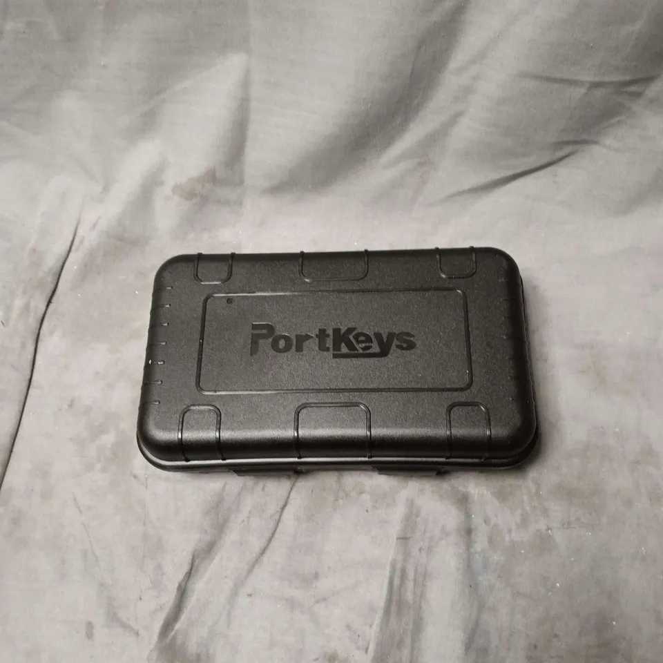 PORTKEYS PT511 TOUCH-SCREEN FIELD MONITOR WITH HARD CASE