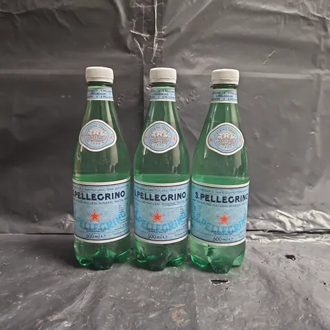 APPROXIMATELY 12 SAN PELLEGRINO SPARKLING MINERAL WATER BOTTLES (500ML)