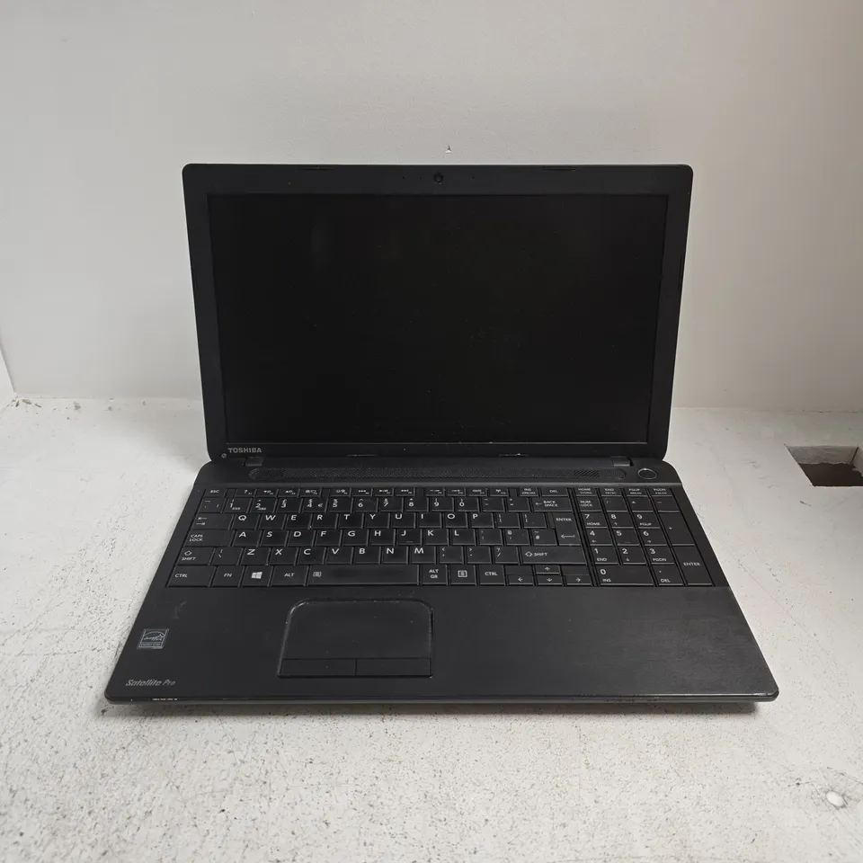 TOSHIBA SATELLITE PRO LAPTOP