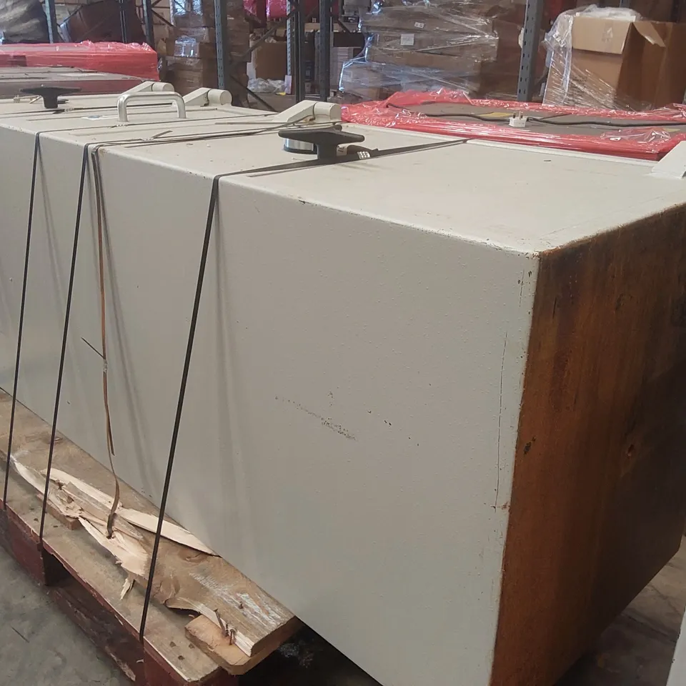 SMP LARGE HEAVY DUTY COMBINATION SAFE