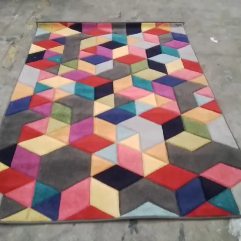QUALITY DESIGNER AREA RUG - APPROXIMATELY 170X120CM