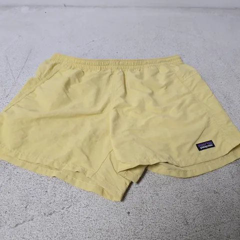 PATAGONIA BAGGIES SHORTS – YELLOW - SIZE M