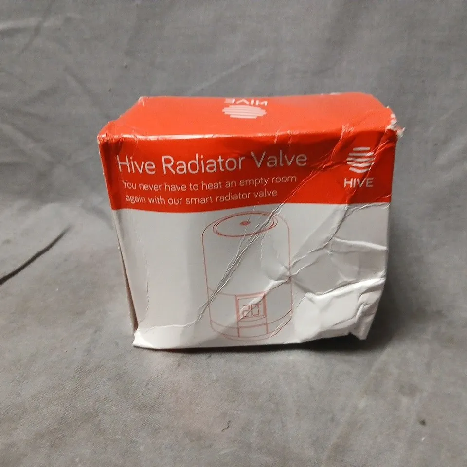 HIVE RADIATOR VALVE – SMART THERMOSTAT (BOXED) WITH 2 AA BATTERIES