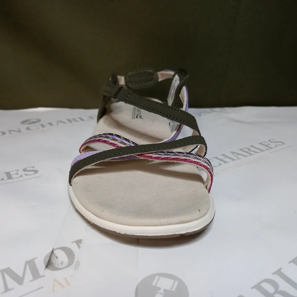 REGATTA LADY ROMA SANDALS SIZE 5