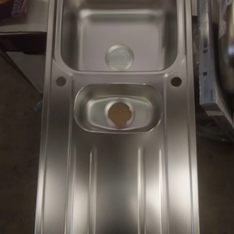 PACKAGED 1.5 BOWL SINK AND DRAINER - CHROME 100 X 50CM