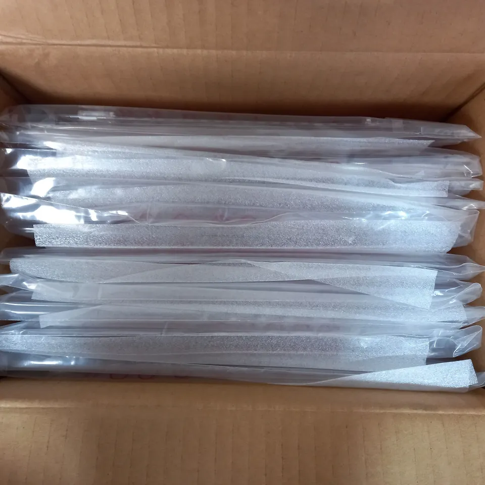 LOT OF 10 BELKIN SNAP SHIELDS FOR MACBOOK AIR 11 - TRANSPARENT