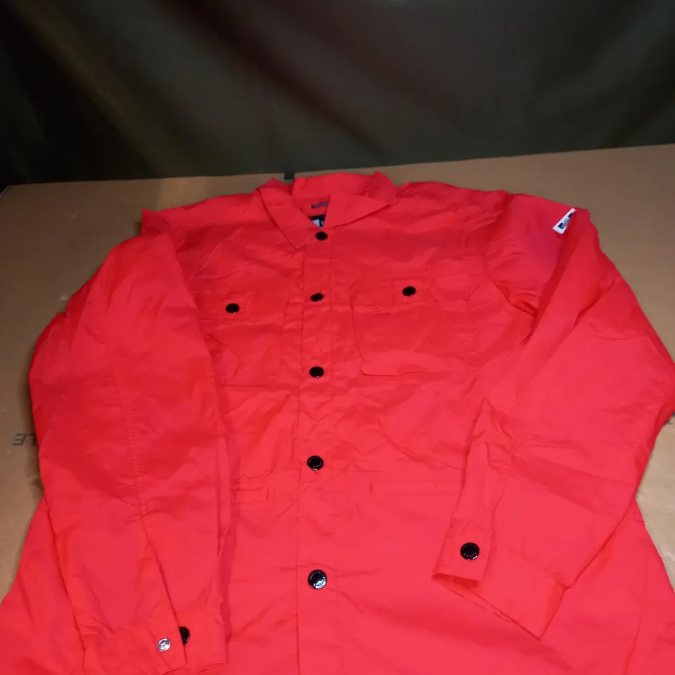 WEEKEND OFFENDER LIGHTWEIGH JACKET IN RED SIZE L