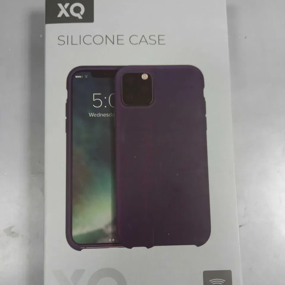 APPROXIMATELY 60 BRAND NEW BOXED XQ SILICONE PROTECTIVE CASES FOR IPHONE 6.5" 2019 MODEL 