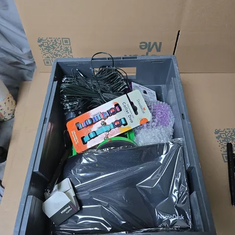 TOTE OF APPROXIMATELY 14 ASSORTED ITEMS TO INCLUDE: FLASHLIGHT GLASS BREAKER PEN 