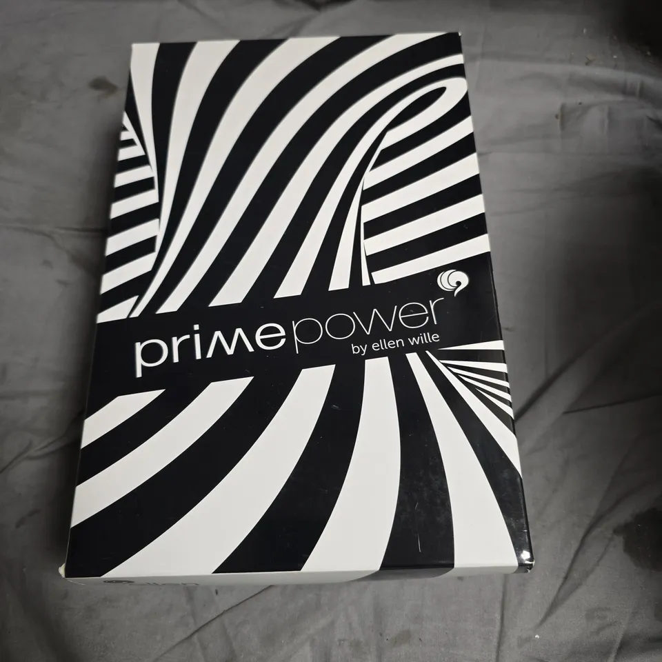 APPROXIMATELY 5 ASSORTED HAIR EXTENSIONS INCLUDING PRIMEPOWER BY ELLEN WHITE 