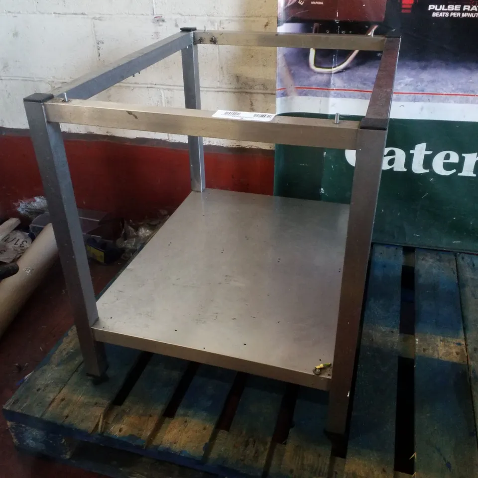 STAINLESS STEEL CATERING EQUIPMENT STAND