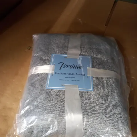 TRINNIA PREMIUM HOODIE BLANKET