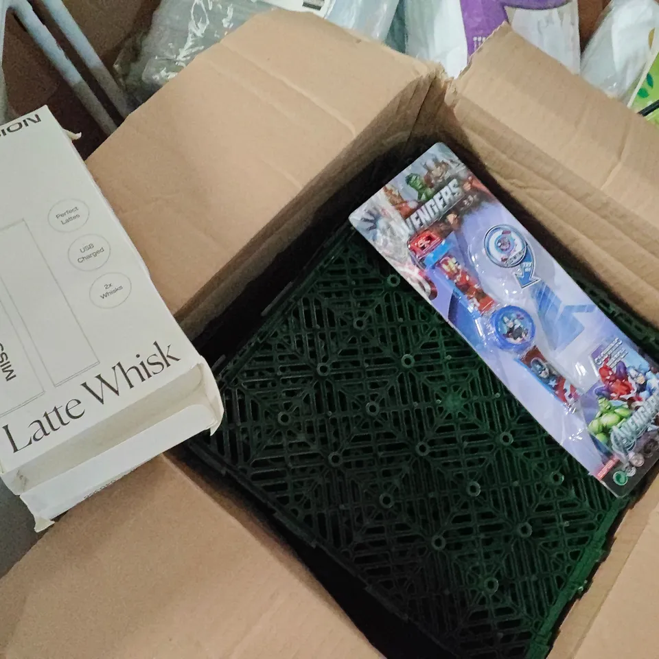 PALLET OF ASSORTED HOUSEHOLD AND CLOTHING ITEMS TO INCLUDE AVENGERS KIDS WATCH, CEREAL CONTAINERS, NOTEPADS, MATTRESS PROTECTOR AND SPORTS TRAINERS