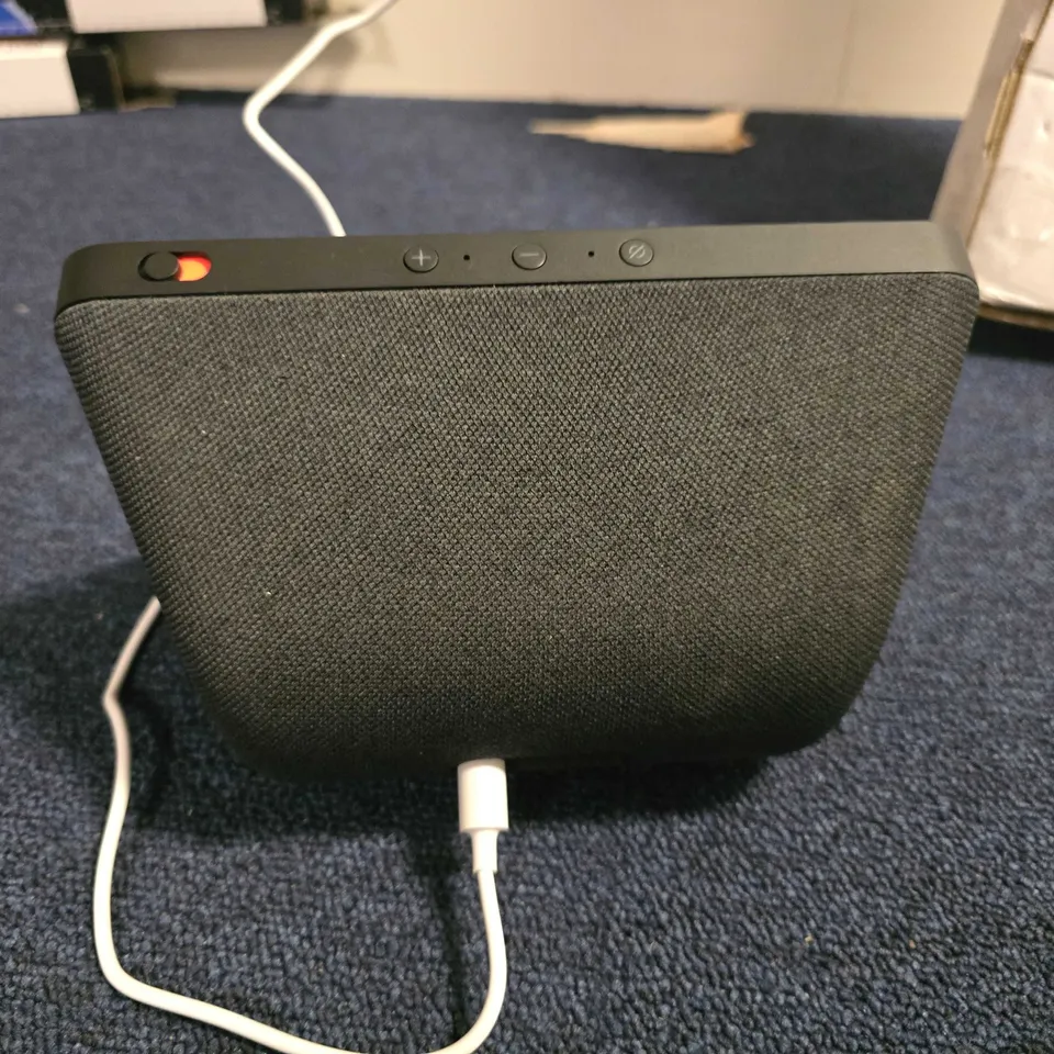 UNBOXED AMAZON ECHO 