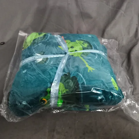 SEALED OODIE OVERSIZED HOODED BLANKET - FROG