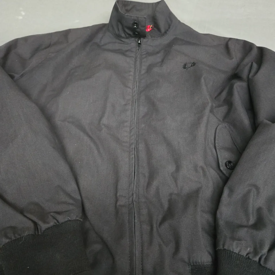 FRED PERRY SPORTSWEAR BLACK ZIP JACKET - SIZE 40