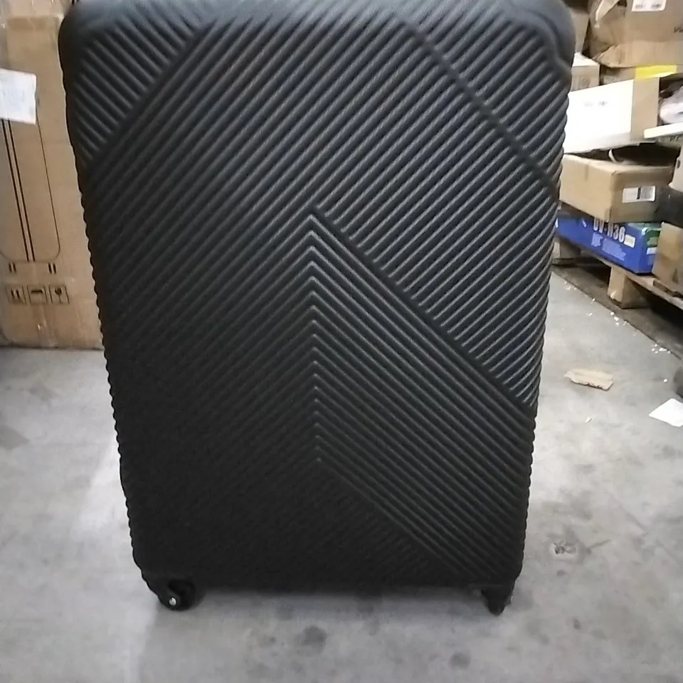 BOXED NEO BLACK HARD SHELL LUGGAGE SUITCASE