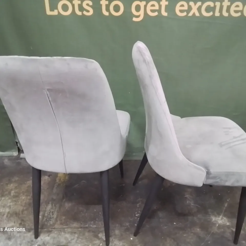 PAIR OF DESIGNER UPHOLSTERED DINING CHAIRS GREY PLUSH FABRIC