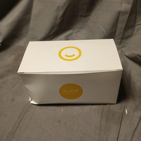 APPROXIMATELY 18 FLOW HEADSET PADS BOXED