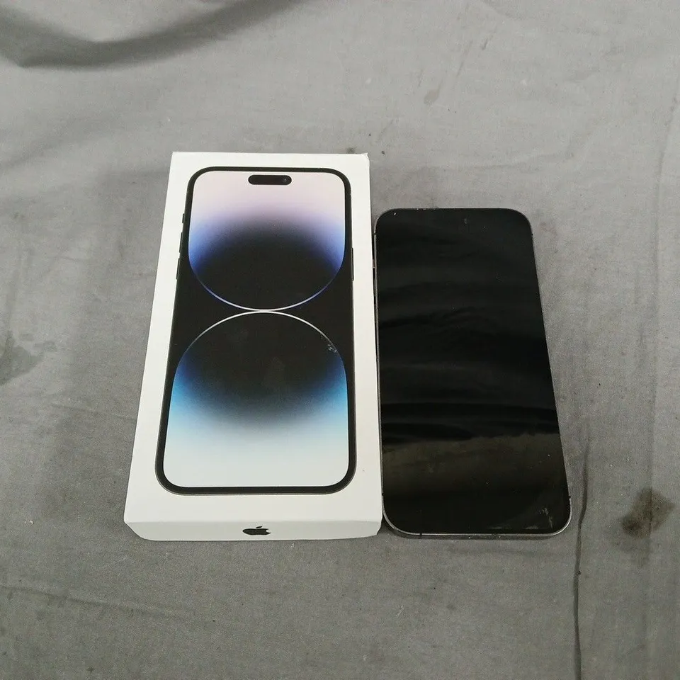 APPLE IPHONE - BOXED