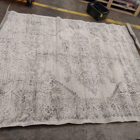 SURYA ROMA GREY/WHITE RUG // 200 X 275CM