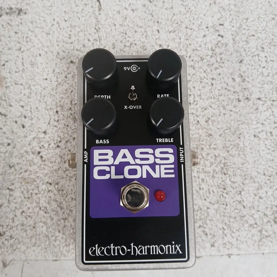 ELECTRO-HARMONIX BASS CLONE PEDAL