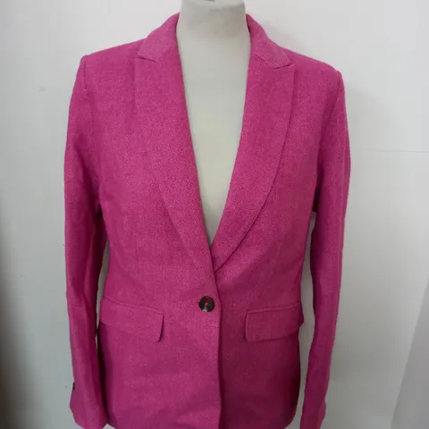 APPROXIMATELY 10 ITEMS OF ASSORTED WOMEN CLOTHING TO INCLUDE JOULES, CUDDL DUDS FASHION