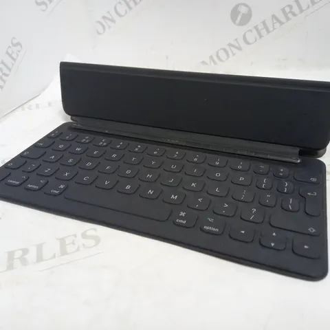 APPLE IPAD SMART KEYBOARD 10.5"