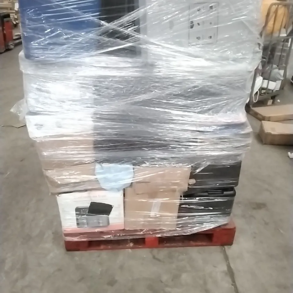 A PALLET CONTAINING A LARGE QUANTITY OF ASSORTED HOUSEHOLD GOODS WHICH INCLUDE; BOXED AIRFRYERS, UNBOXED AIRFRYERS, SUITCASES, FANS, CAMPING WAGON, TRAVEL BAG ETC