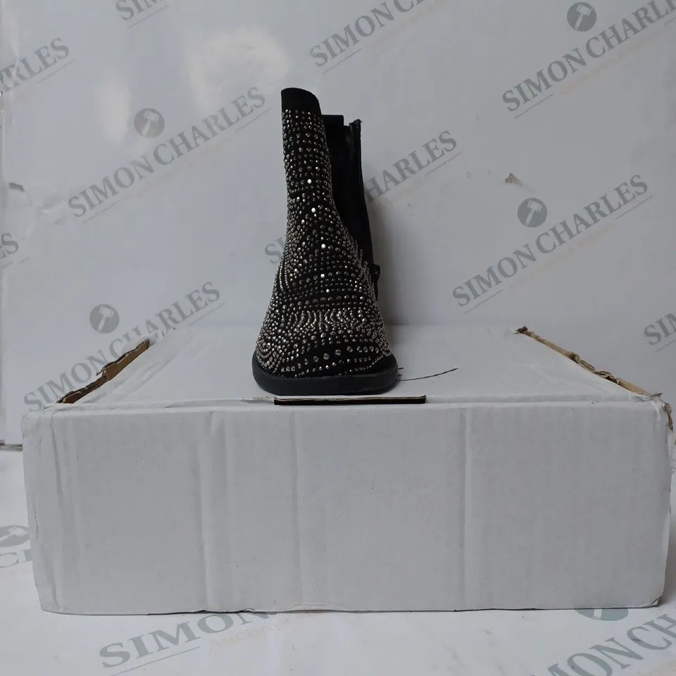 MODA BLACK SPARKLE ANKLE BOOT SIZE 4 