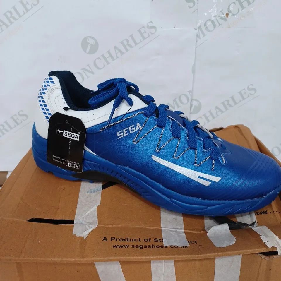 PAIR OF SEGA FOOTBALL BOOTS WITH STUDS - BLUE / SIZE: 8 UK