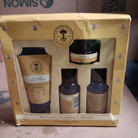NEAL'S YARD REMEDIES BEE LOVELY NOURISHING COLLECTION – BOXED SET