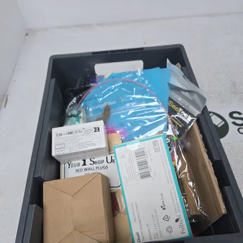 TOTE OF APPROXIMATELY 14 ASSORTED ITEMS TO INCLUDE: PADDOCK PASS STYLE BOTTLE OPENER