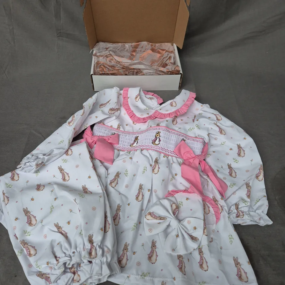 BOXED STORKS BOUTIQUE DRESS & TROUSER SET IN PINK & WHITE RABBIT SIZE 2T