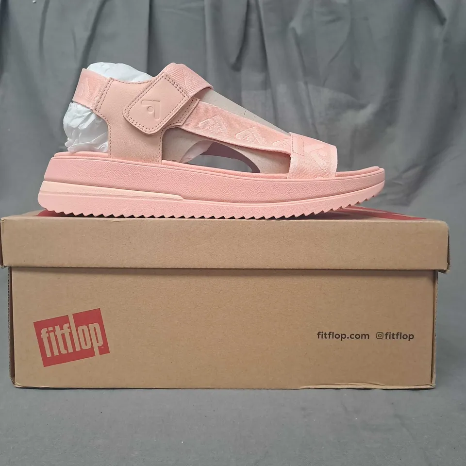 BOXED PAIR OF FITFLOP OPEN TOE BACK-STRAP SANDALS IN PINK UK SIZE 6