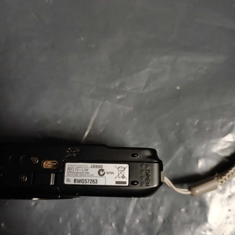 FUJIFILM JX660 16.0MP DIGITAL CAMERA