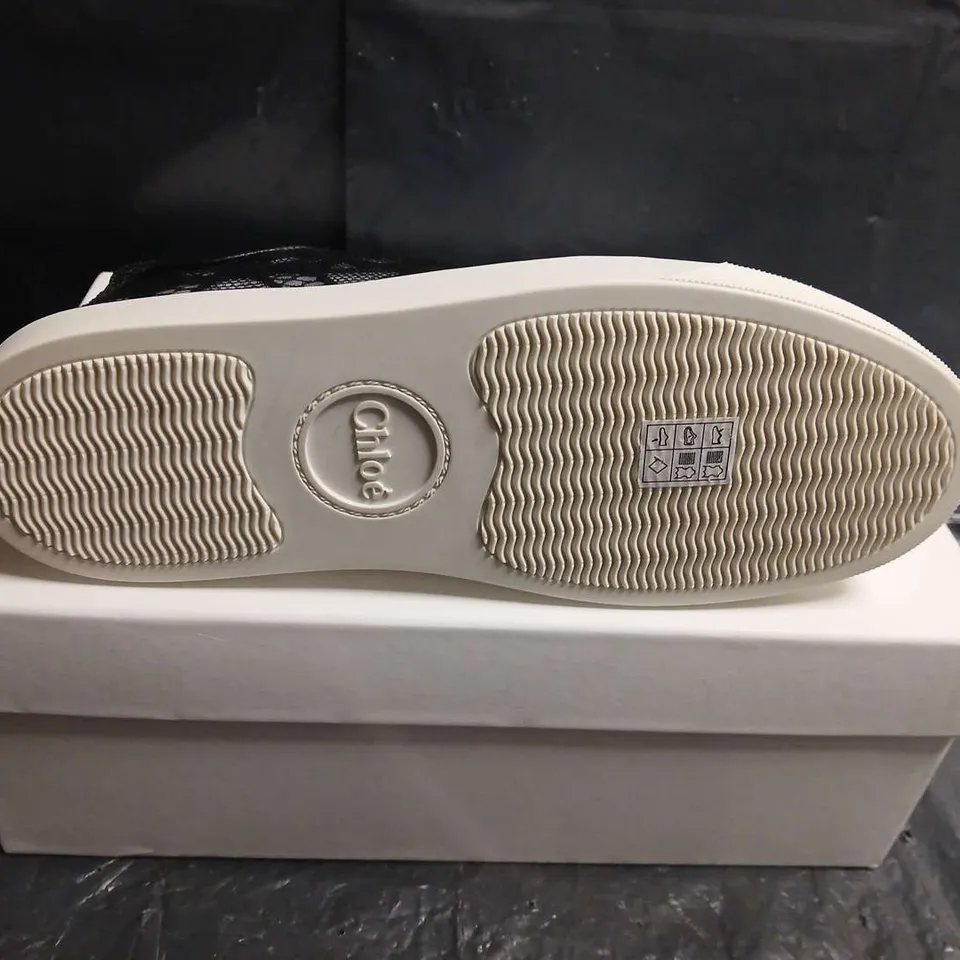 BOXED PAIR OF CHLOÉ LAUREN SNEAKER FLAT – WOMEN'S SNEAKERS, UK SIZE 6 