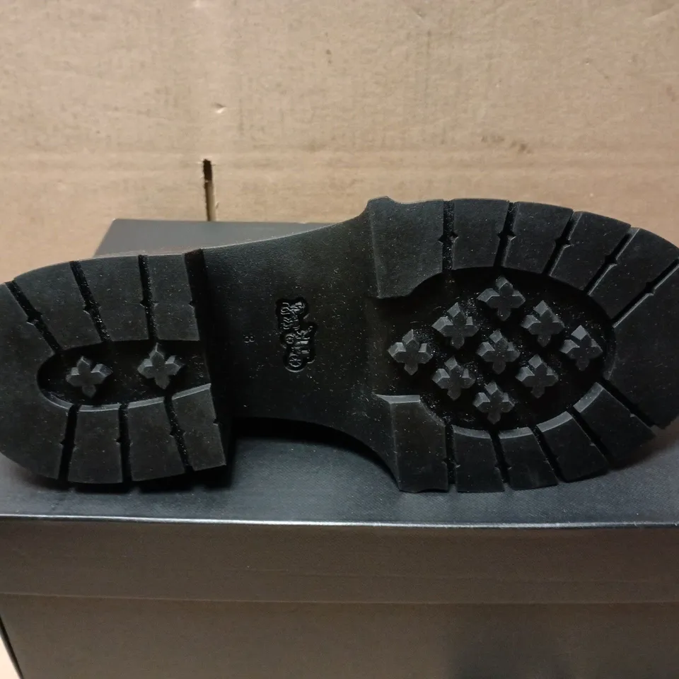 BOXED PAIR OF COACH LEAH PLATFORM LEATHER SHOES IN BLACK - US 8