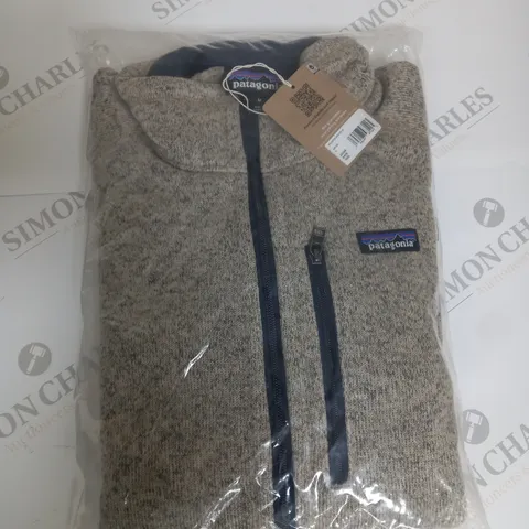 BAGGED PATAGONIA MENS SWEATER SIZE M