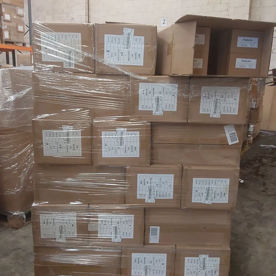PALLET CONTAINING APPROXIMATELY 180x BRAND NEW SIMPLY BE CRYSTAL SHOES