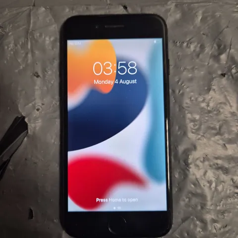 APPLE IPHONE 7 - MODEL MN9C2B/A