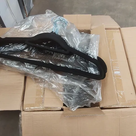 BOX OF APPROXIMATELY 50 KEPLIN BLACK VELVET CLOTHES HANGERS 
