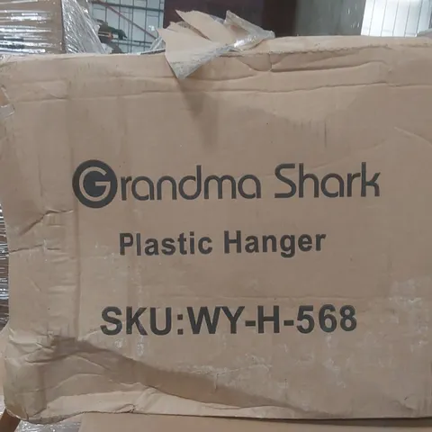 BOXED GRANDMA SHARK PLASTIC HANGERS