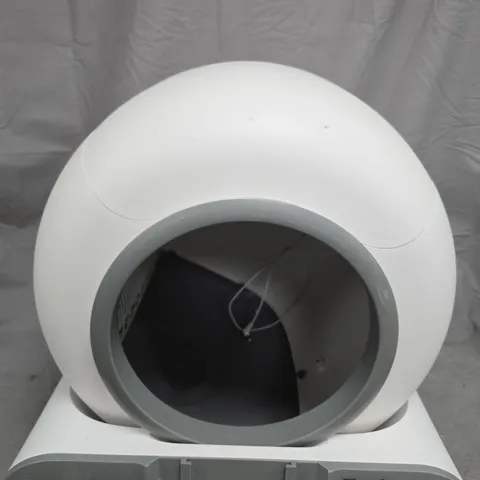 SELF CLEANING CAT LITTER TRAY