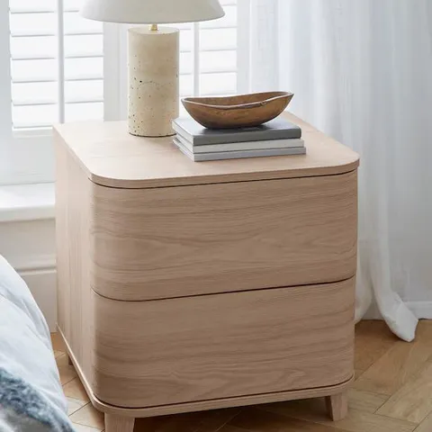 ARDEN SIDE TABLE NK812 OAK EFFECT 670 X 535 X 155MM BOXED