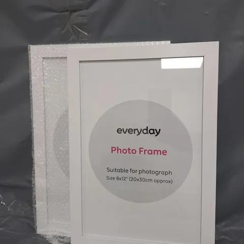 SET OF 2 PHOTO FRAMES - WHITE (8X12")