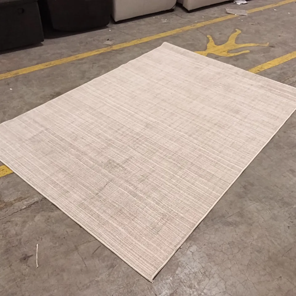 QUALITY DESIGNER AREA RUG - APPROXIMATELY 228CM X 161CM