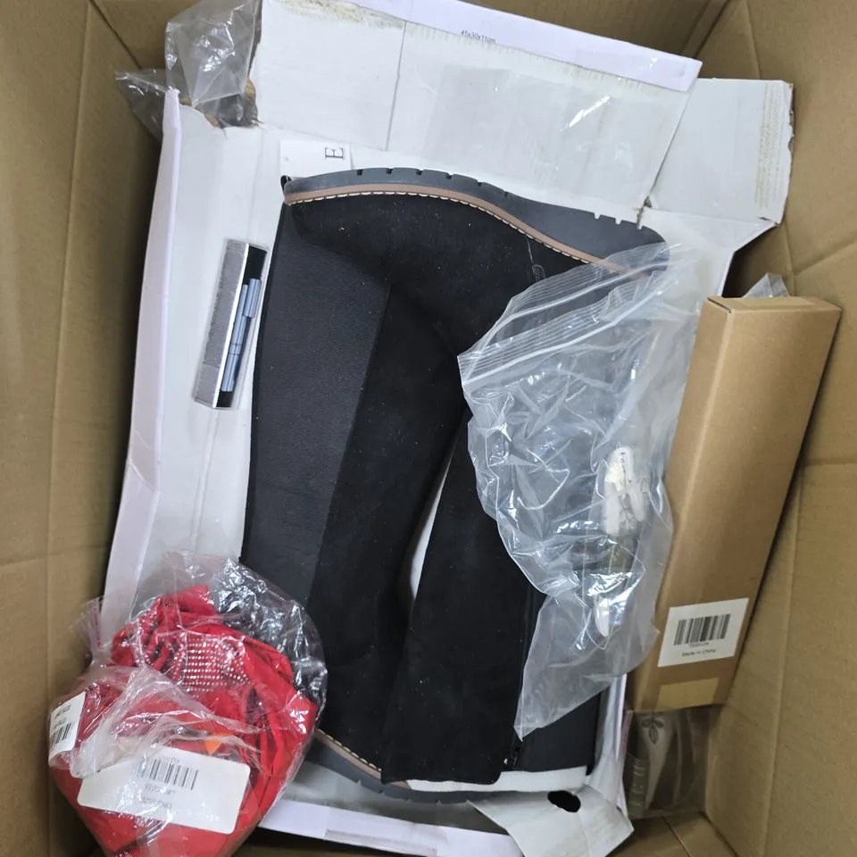 APPROXIMATELY 15 ASSORTED HOUSEHOLD ITEMS TO INCLUDE HOME DECOR, BEAUTY PRODUCTS, CLOTHING ETC 